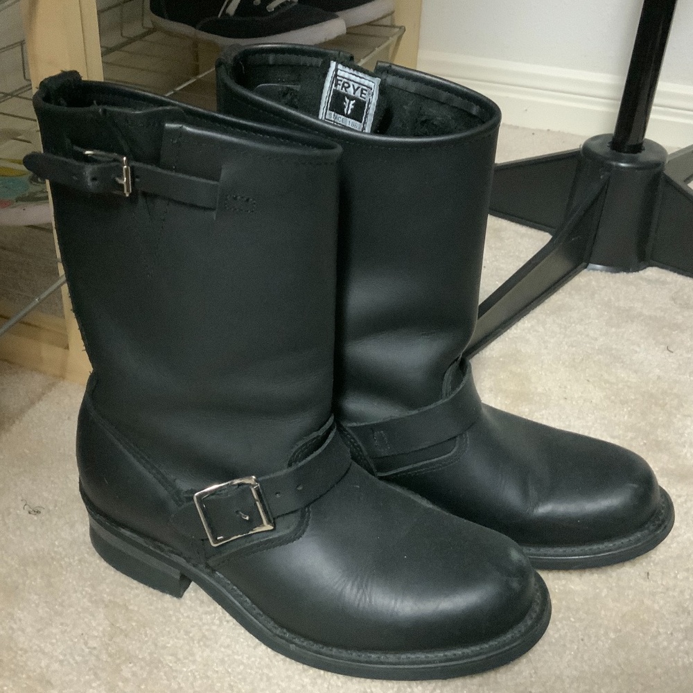 Frye Veronica Short black